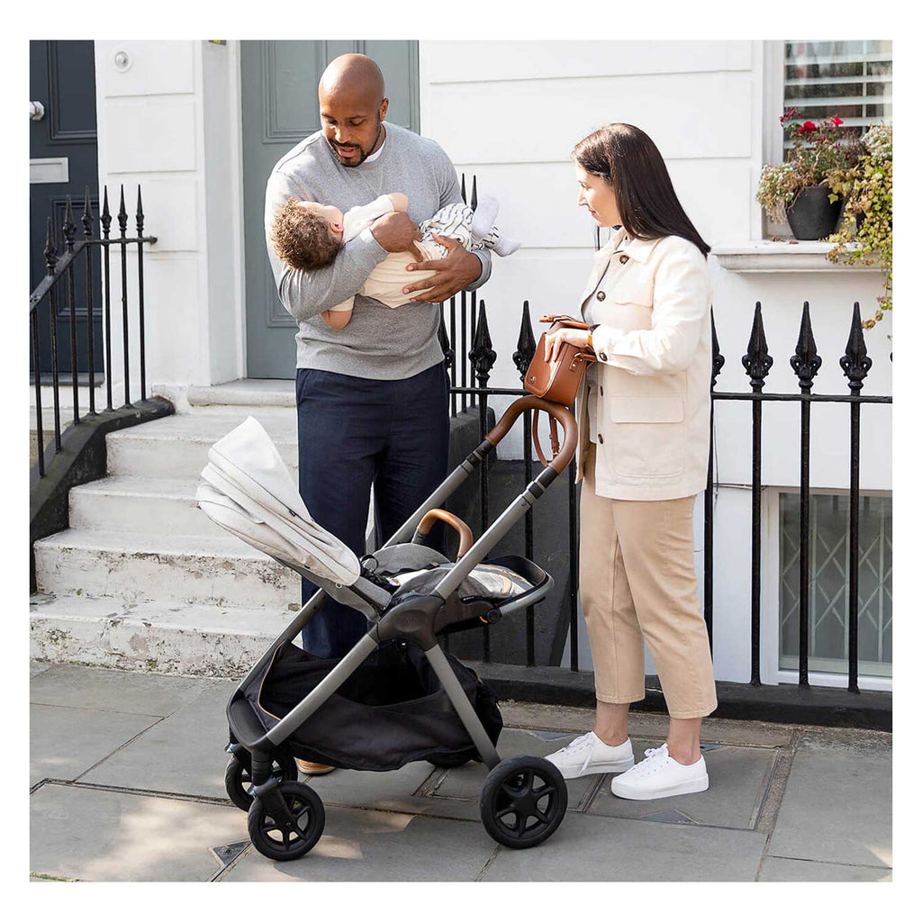 Joie - Trio Con Passeggino Finiti +Navicella Calmi + S.A. I Level Recline + Base Omaggio